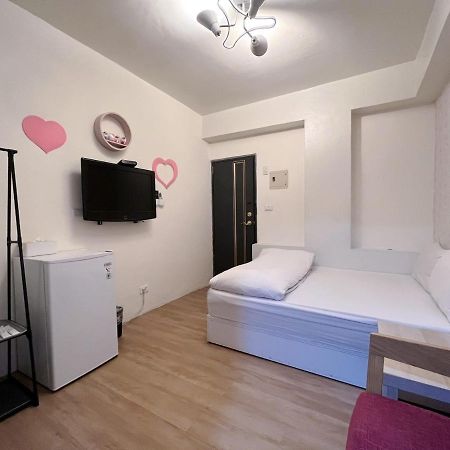 Apartament Fengchia Fun House Taizhong Zewnętrze zdjęcie